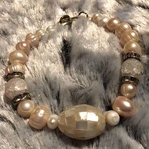 Freshwater Pearl Bracelet w/ Mother of Pearl